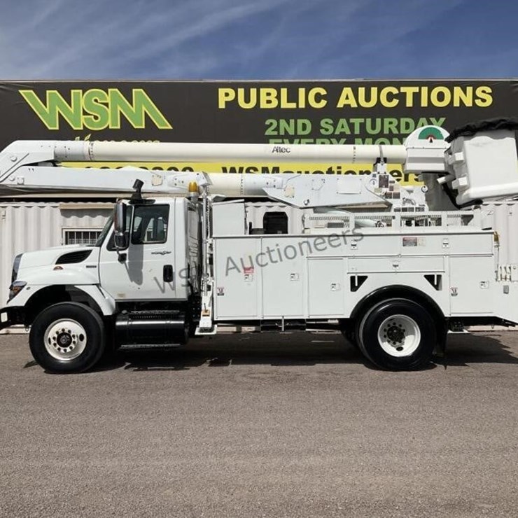 2008 INTERNATIONAL 7400