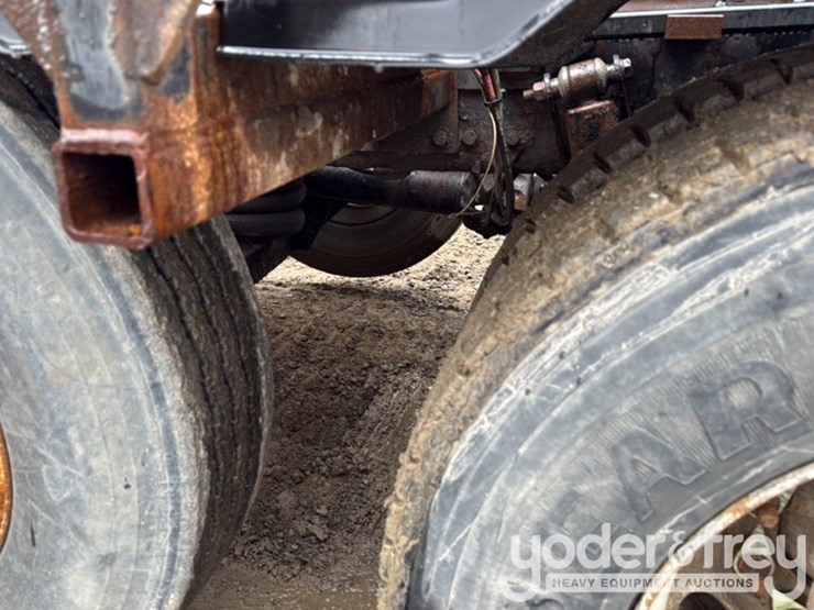 2015-western-star-4700sb-image-15