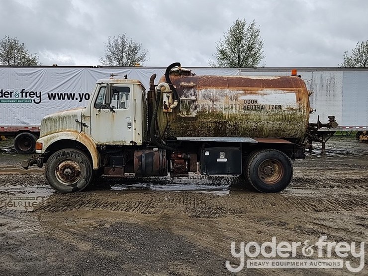 1989-international-7100-image-2