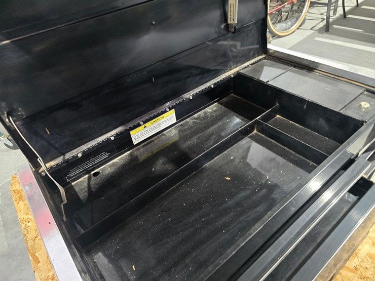 #26-•-snap-on-corvette-40th-anniversary-tool-box-image-7