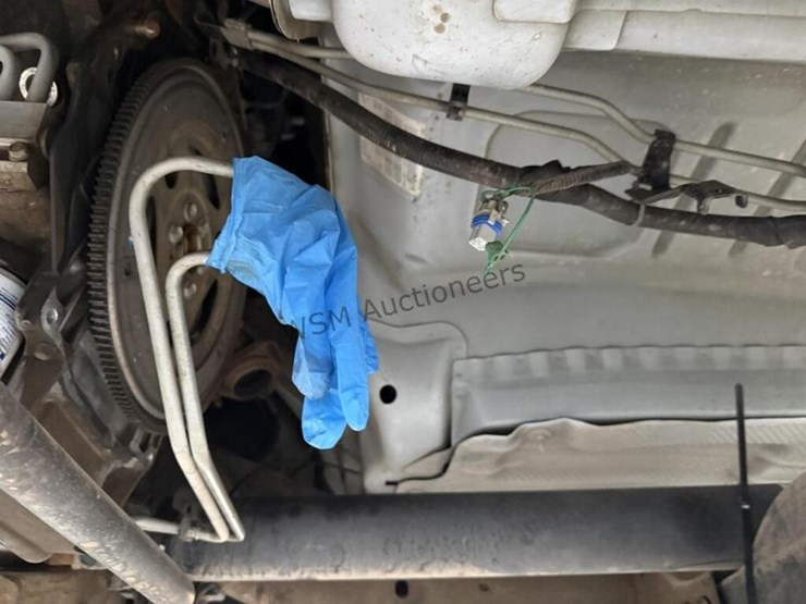 2013-chevrolet-silverado-1500-image-29