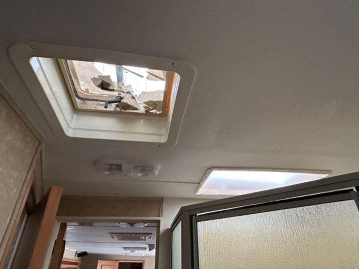 2010-gulf-stream-innsbruck-supreme-lodge-40tbs-t/a-image-70