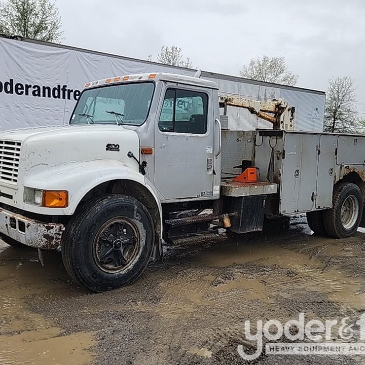 1994 INTERNATIONAL 4700