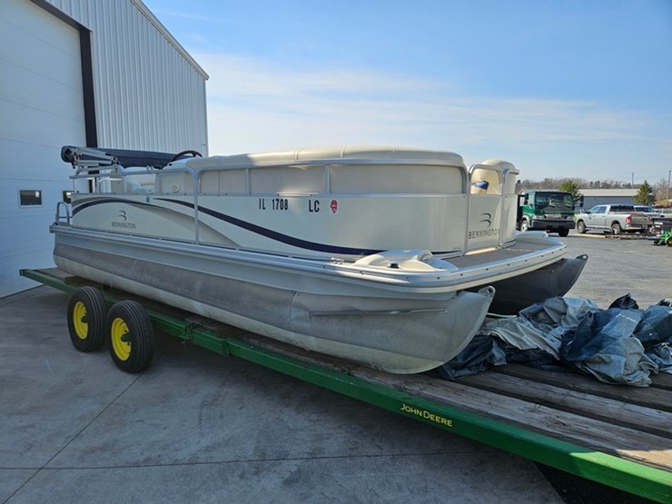 #21-•-bennington-2075rl-20'-pontoon-boat-image-7