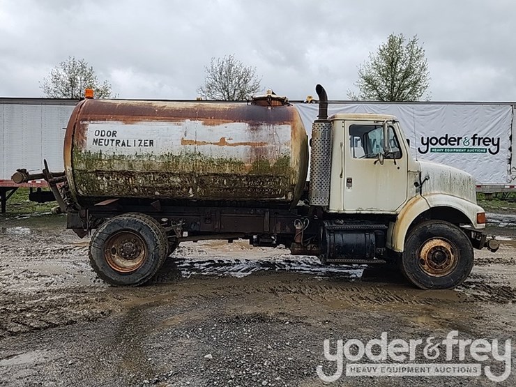 1989-international-7100-image-5