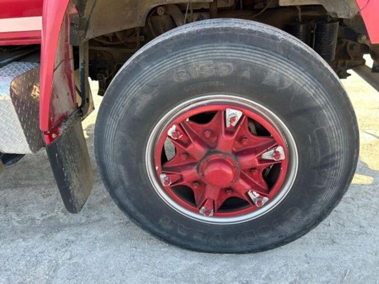 1996-ford-f700-image-72