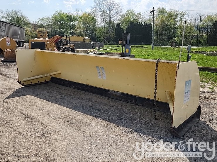 15'-box-blade-snow-pusher-image-1