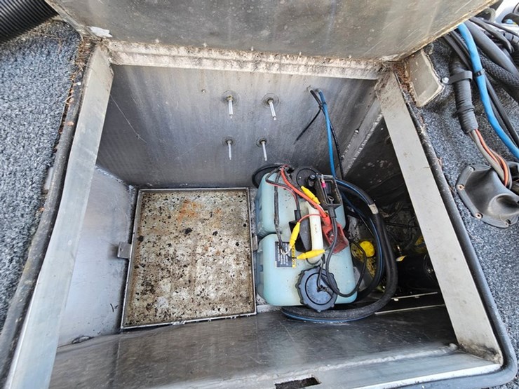 #22-•-clark-19'-flat-bottom-fishing-boat-image-23