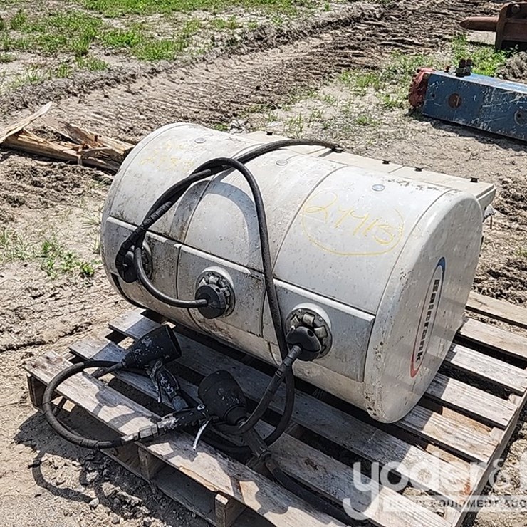 Belcrank 3 Hose Reel w/ Oil And Grease Guns