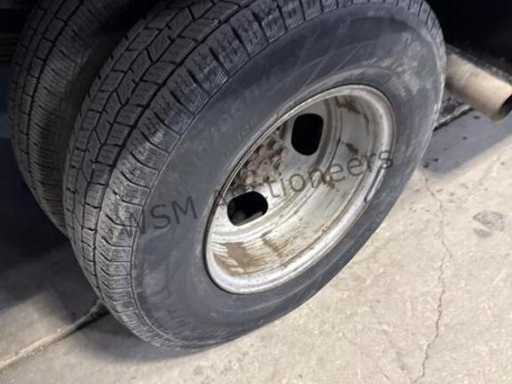 2006-chevrolet-silverado-3500-image-10