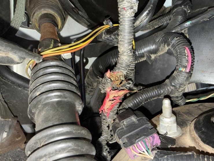 2013-chevrolet-silverado-1500-image-23