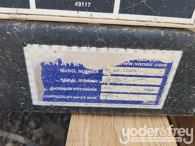 vanair-air-compressor,-hydraulic-driven,-truck-mounted-image-8