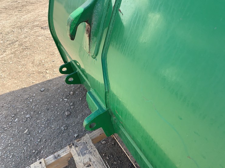 john-deere-7-ft.-bucket-image-7