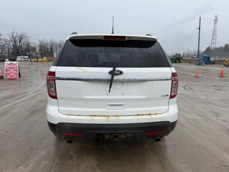 2013-ford-explorer-image-6