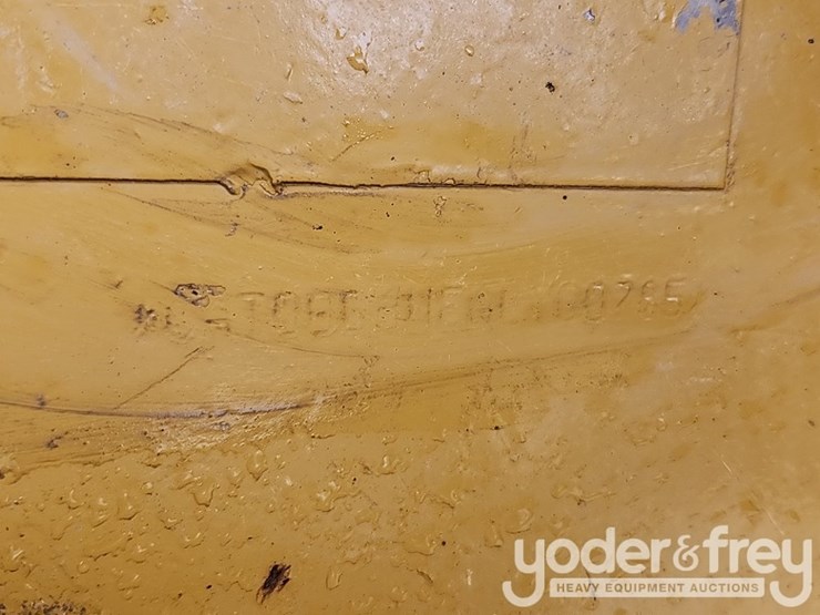 2004-caterpillar-d6n-lgp-image-34