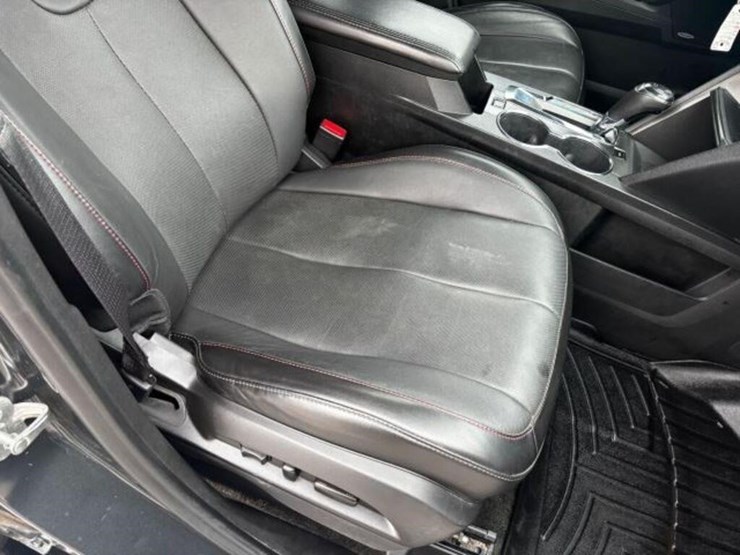 2017-chevrolet-equinox-image-40