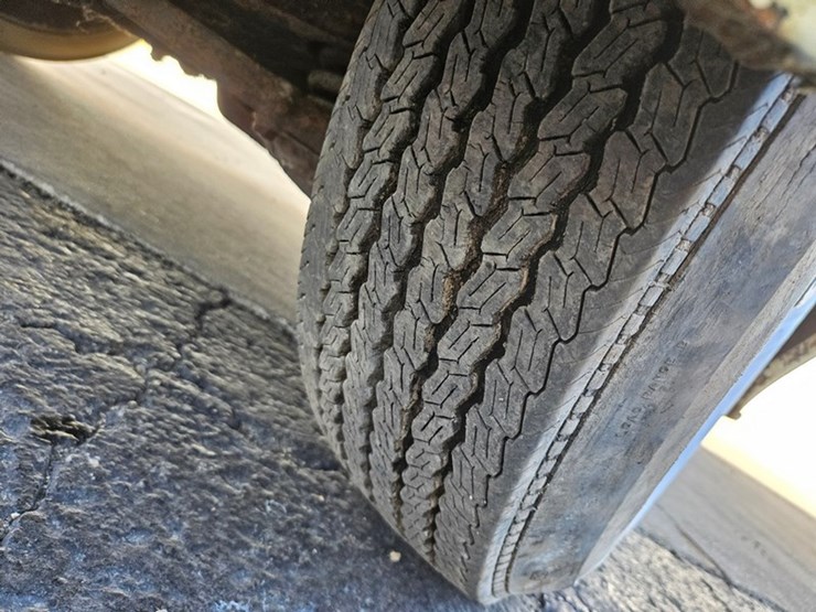 #35-•-rolls-royce-silver-cloud-sedan-image-45