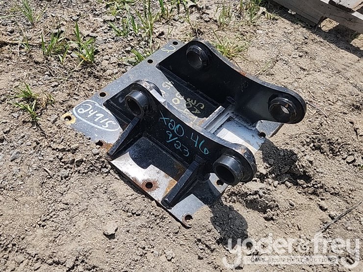 blue-diamond-plate-attachment-to-suit-cat-304,-305-excavator,-45mm-pin-image-3