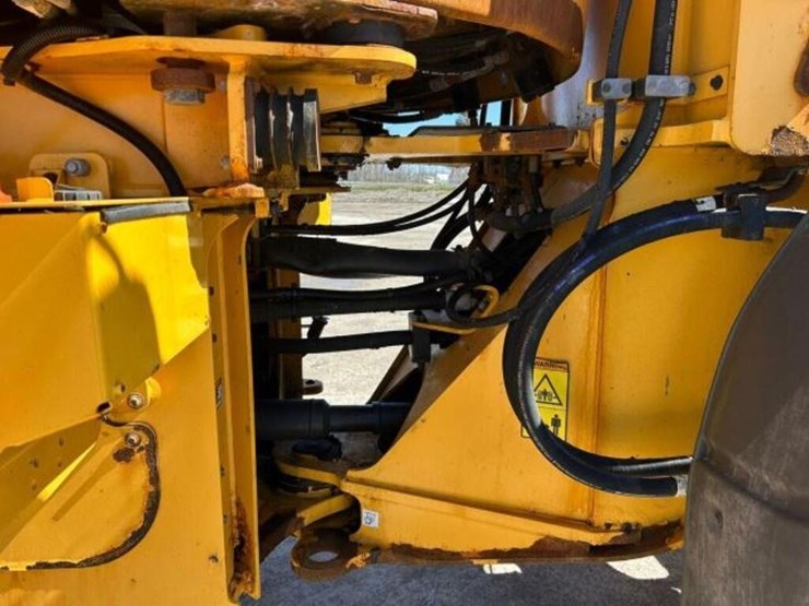 2019-volvo-l60h-image-52