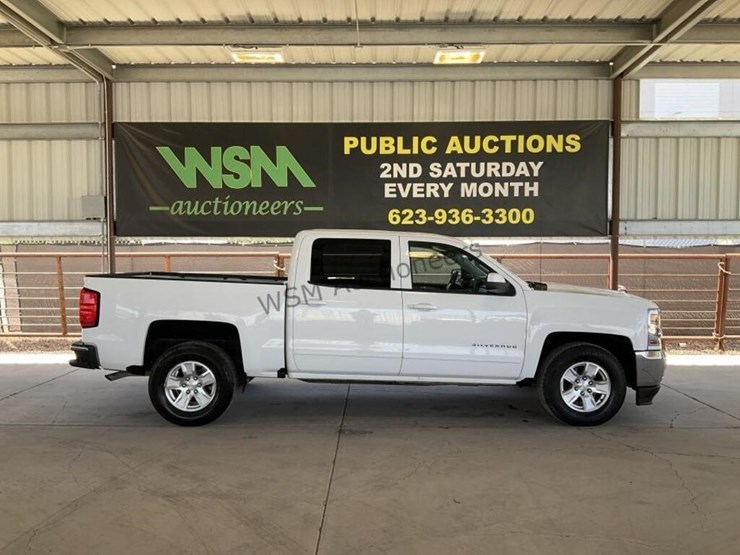 2018-chevrolet-silverado-1500-image-1