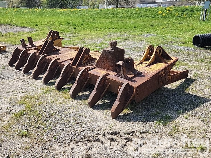 150"-rake-to-suit-cat-d8n-image-2