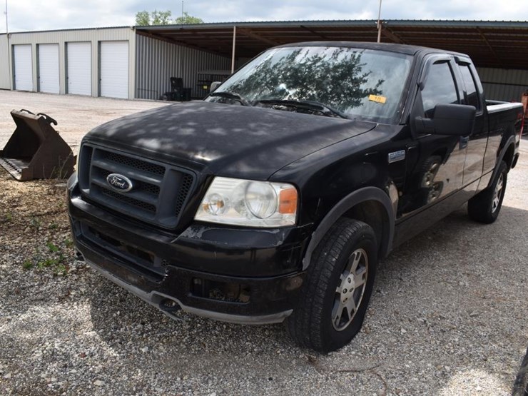 2004-ford-f150-image-1