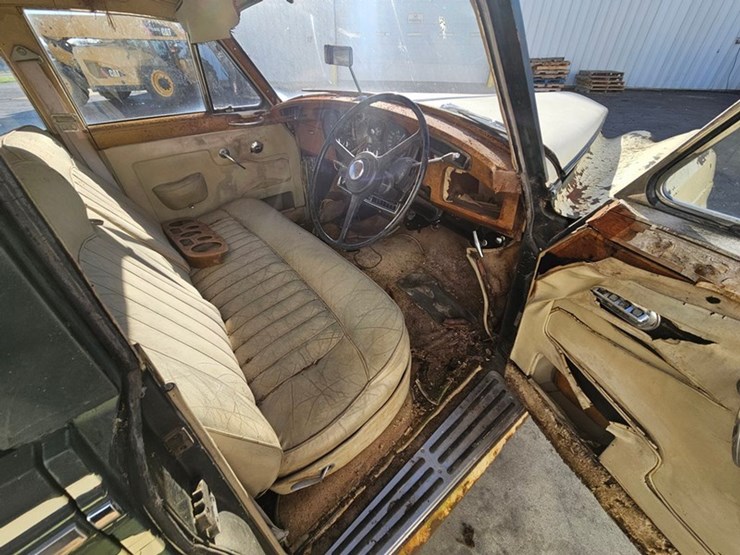 #35-•-rolls-royce-silver-cloud-sedan-image-22