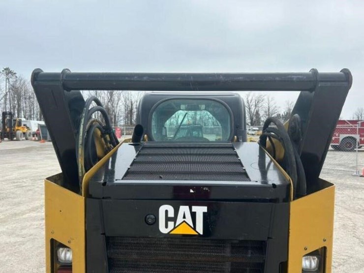 2014-caterpillar-262d-image-36