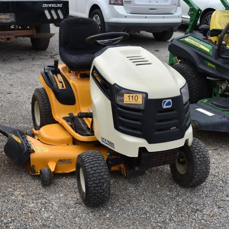 CUB CADET 1050