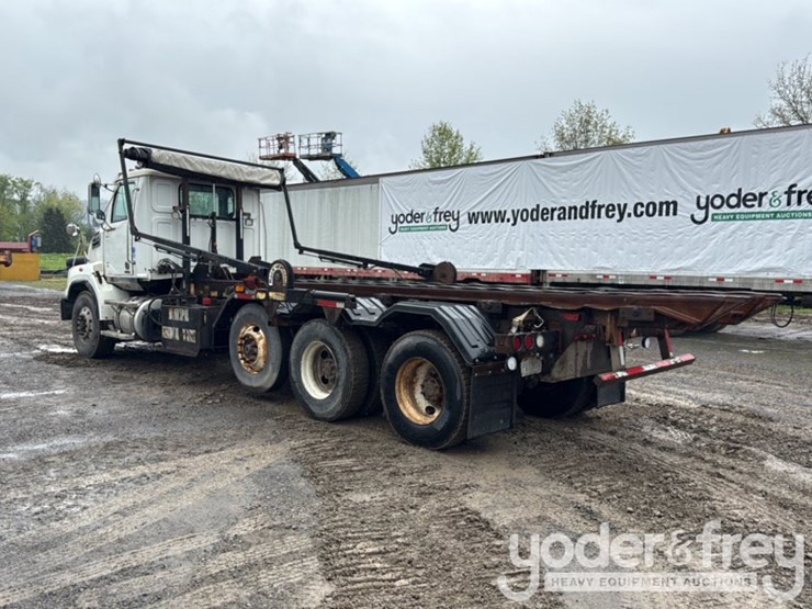 2015-western-star-4700sb-image-3