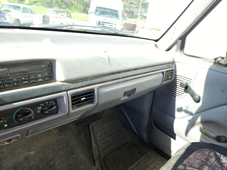 1996-ford-f150-image-32