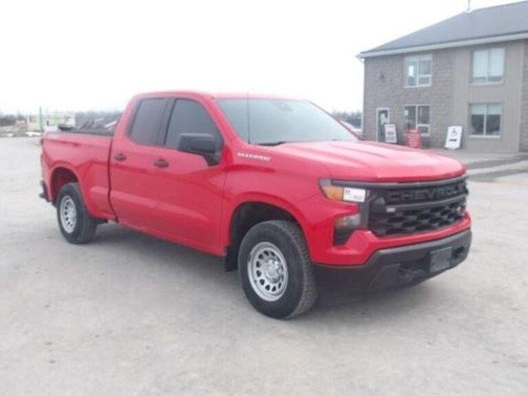 2023-chevrolet-1500-image-3