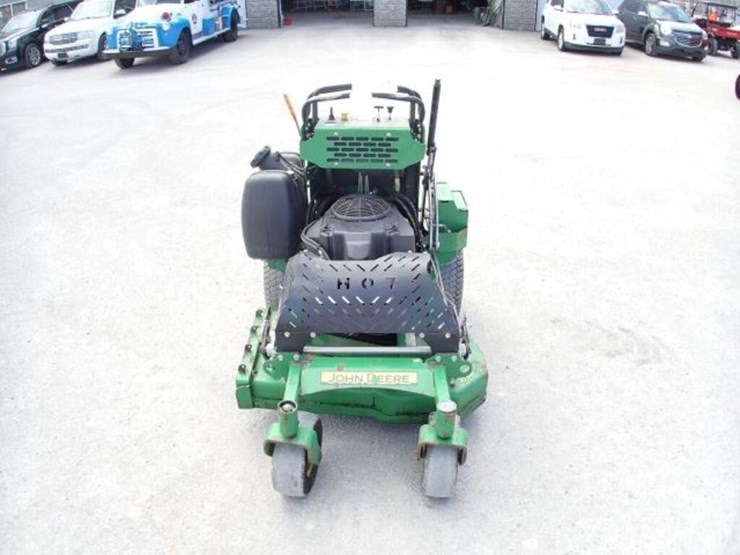 john-deere-636m-image-2