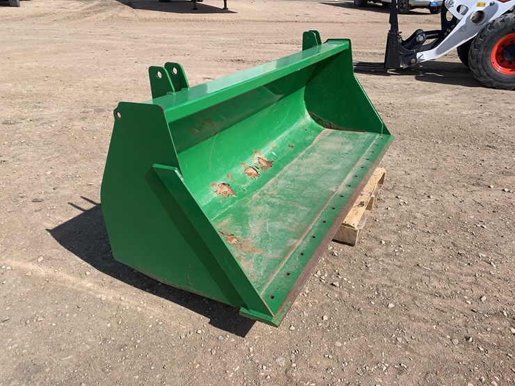 john-deere-7-ft.-bucket-image-3