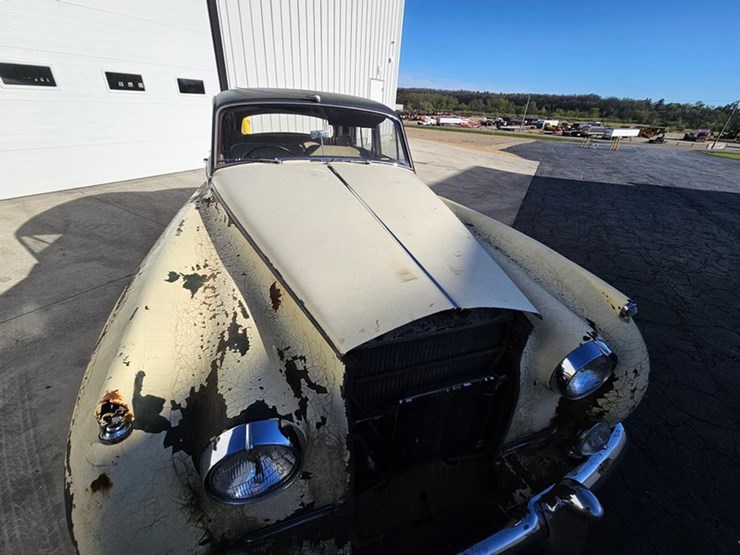 #35-•-rolls-royce-silver-cloud-sedan-image-14