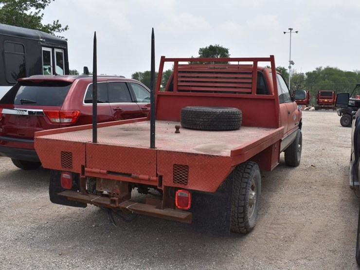 1997-dodge-2500-image-3