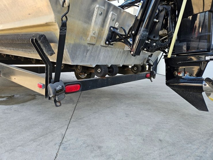 #22-•-clark-19'-flat-bottom-fishing-boat-image-53