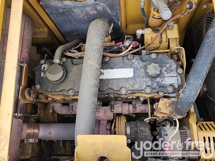2011-caterpillar-328d-image-33