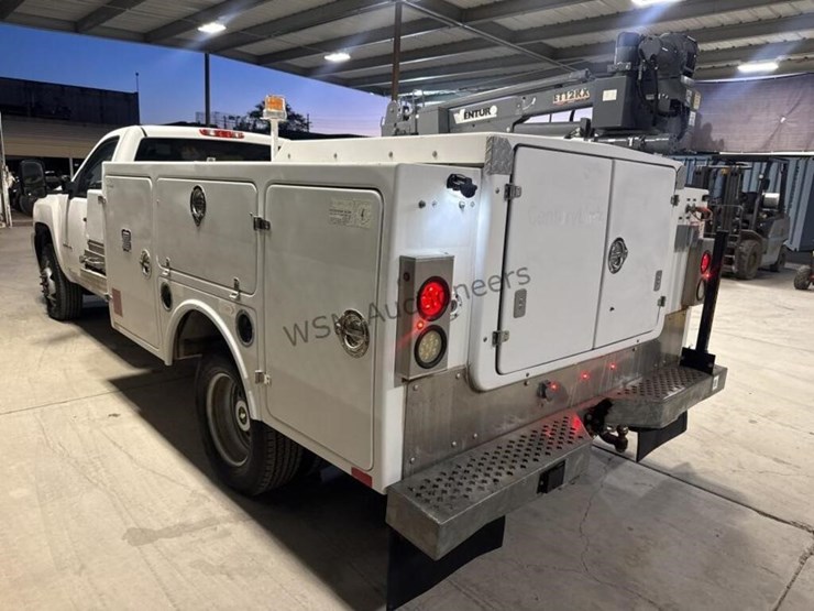 2012-chevrolet-silverado-3500-image-7