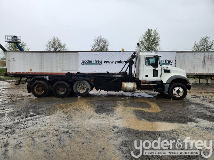 2010-mack-gu713-image-5