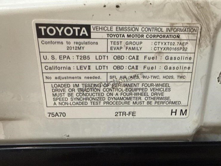 2012-toyota-tacoma-image-18