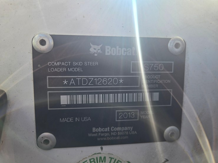 2013-bobcat-s750-image-14