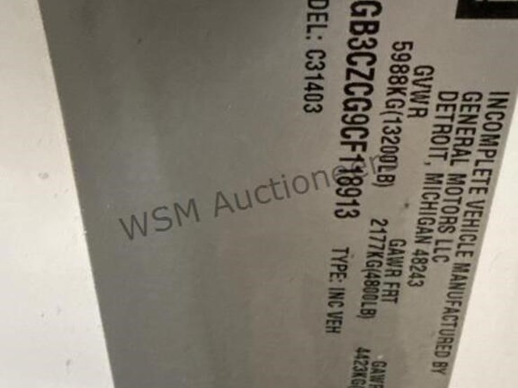 2012-chevrolet-silverado-3500-image-23