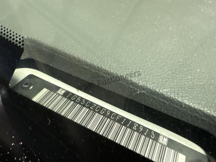 2012-chevrolet-silverado-3500-image-22