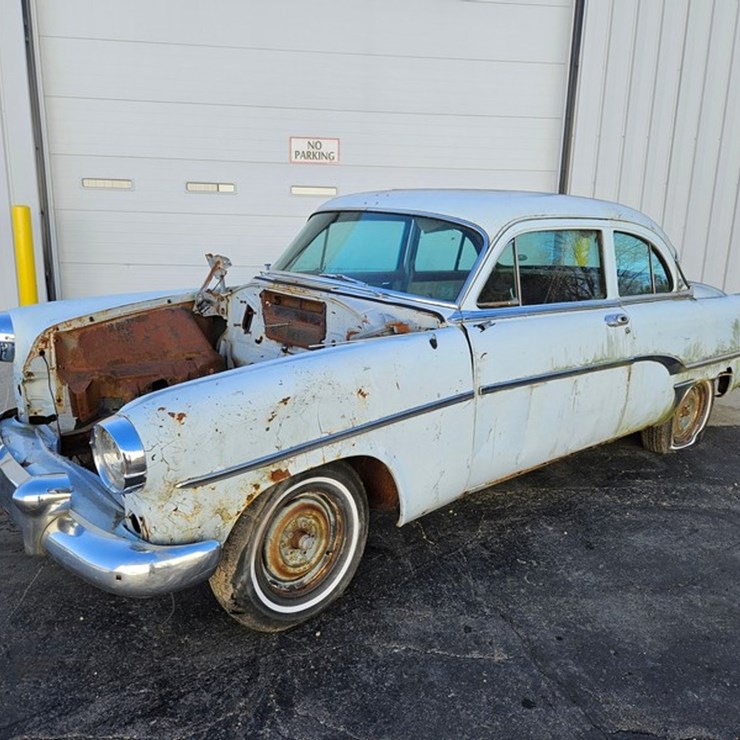 #34 • Dodge Royal V8 Project Car