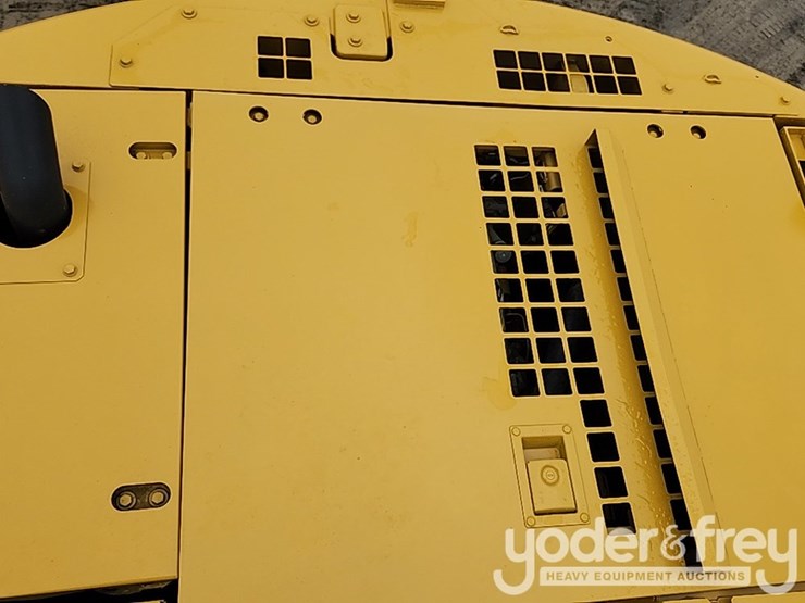 2011-caterpillar-328d-image-32