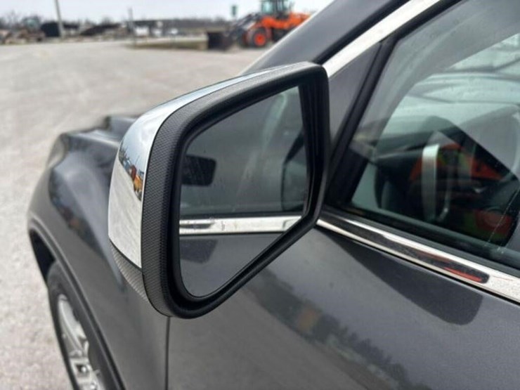 2017-chevrolet-equinox-image-88