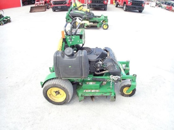 john-deere-636m-image-4