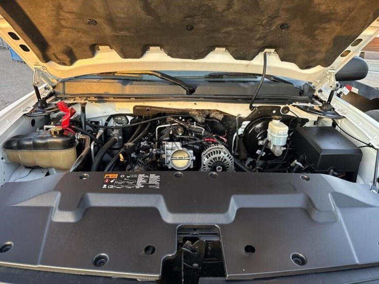 2013-chevrolet-silverado-1500-image-12