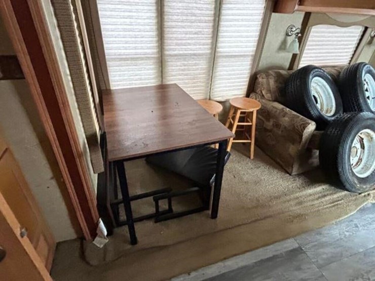 2010-gulf-stream-innsbruck-supreme-lodge-40tbs-t/a-image-92